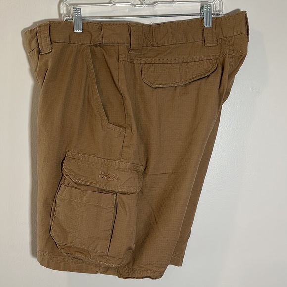 Cabela's Men's 44 Khaki Cargo Shorts Pleated Outdoor Hiking